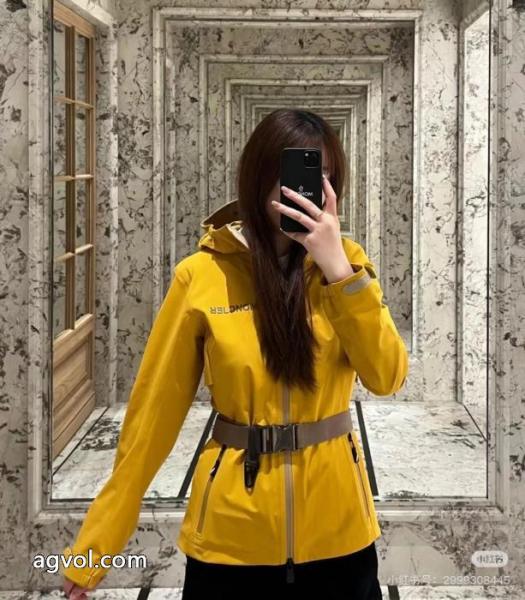 当店限定 クリスマス人気商品 ヒットした価格販売ブランド コピー s 級MONCLERダウンジャケット 1