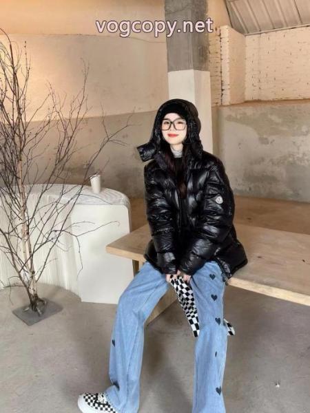 ブランド コピー 優良店限定価格 早期完売 売れ筋のいい 激安通販MONCLERダウンジャケット 3