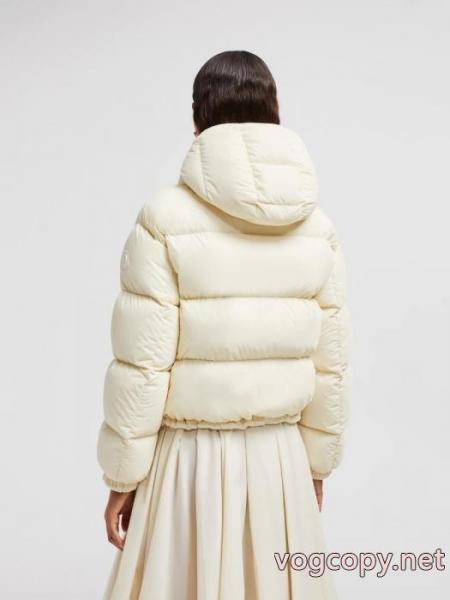 通販 ブランドMONCLER定番人気商品 2025激安でおすすめ人気 人気ブランドダウンジャケット 8 
