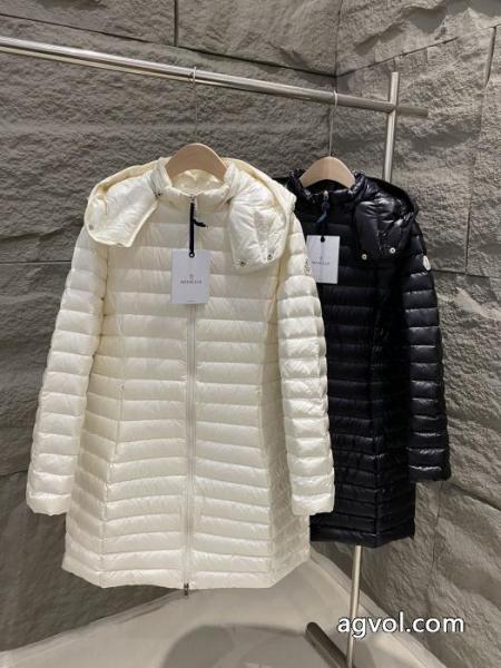 コピー 商品 通販大人気可愛い 発売極限状態！ 弾力性の高いダウンジャケットMONCLER 5 