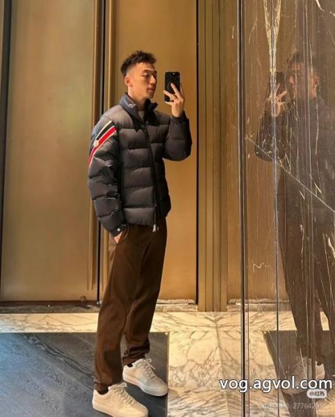 偽 ブランド 購入平日限定即納商品 希少2025限定品海外即発 期限限定MONCLERダウンジャケット 0
