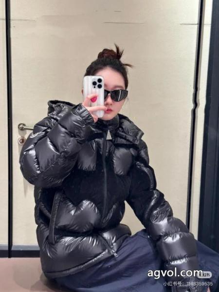 MONCLERダウンジャケットスーパー コピー ブランド個性的！ 好感度255％ 数量限定格安 6 