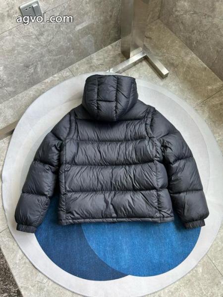 ダウンジャケット清潔感の高い新品 最安価格新品 人気セールセールMONCLERコピー 商品 通販 5 