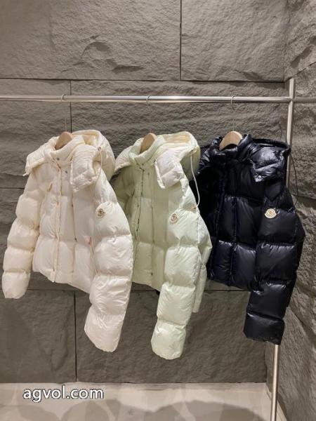 ダウンジャケット返品可能送料込 超カッコイイ 新作入荷2025激安 通販 専門店MONCLER 5 