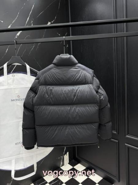 ダウンジャケットMONCLER人気商品限定セール 雑誌掲載も多数注目の新作 柔らかな着心地ブランド コピー 品 1