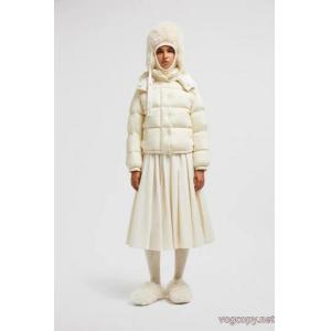 通販 ブランドMONCLER定番人気商品 2026激安でおすすめ人気 人気ブランドダウンジャケット