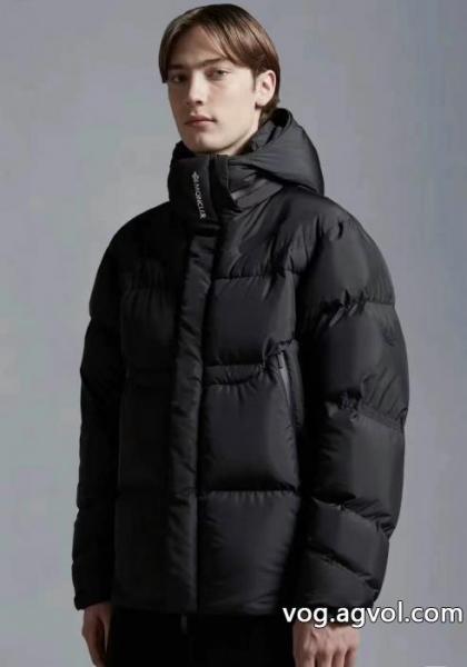 ダウンジャケットMONCLERブランド 通販 激安完売確実 定番のストリートスタイル 大人気可愛い 0 