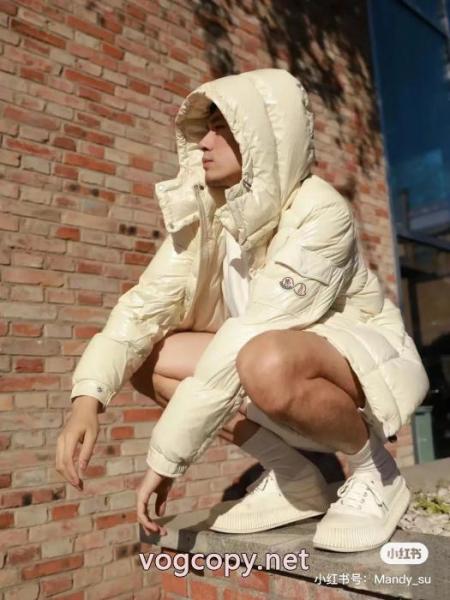 ダウンジャケット華やかさ満点 2025最新コラボ完売間近 綺麗なスーパー コピー 販売MONCLER 8 