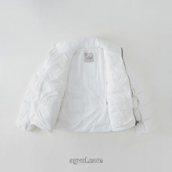  2026ブランドスーパーコピーダウンジャケット今年新作登場 魅力的な SALE!MONCLER 5 