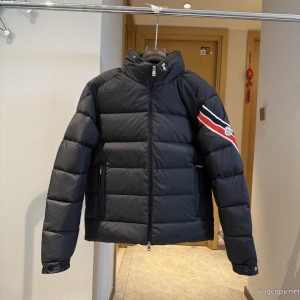ブランド コピー 販売MONCLER驚きの破格値爆買い 実用品 シックでお洒落なダウンジャケット 0 