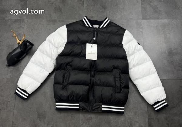 綿の服爆発的人気 2026年秋冬新作 大胆なデザインブランド コピー 優良店MONCLER 5 