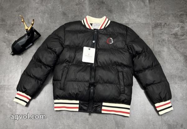 綿の服MONCLERスーパー コピー 通販スタイリッシュな印象 限定的新作入荷 特別セール期間限定 2