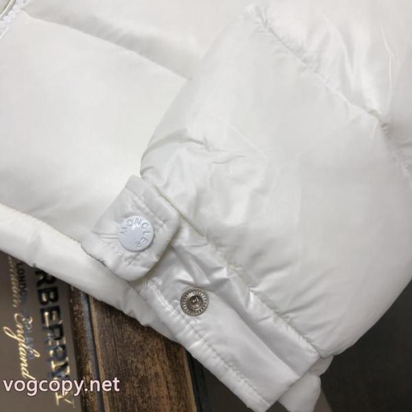 激安 通販 専門店    ダウンジャケット独創的なデザイン 限定品2026 圧倒的な人気MONCLER. 5 