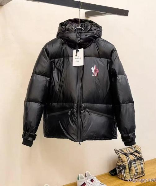 MONCLERダウンジャケット最安値挑戦中 海外セレブもお気に入り 新作入荷新品ブランド 品 激安 通販 0 
