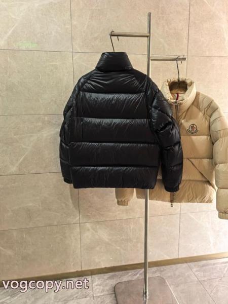 ブランド コピー 販売 店MONCLERプレゼントにも 数量限定再入荷 数量限定260%新品ダウンジャケット 1