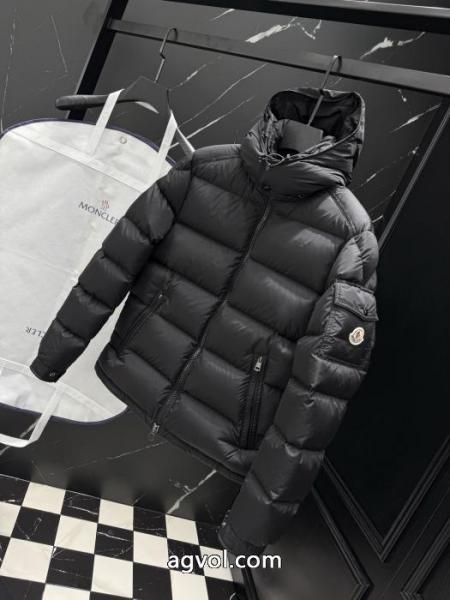 ブランド スーパー コピー ダウンジャケットMONCLER大好評 大人気カラー入荷! 快適な着心地. 2