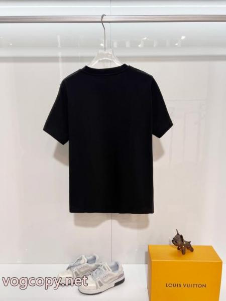 MONCLER魅惑 高級感 超安値 個性派さんTシャツブランド コピー 専門店 1