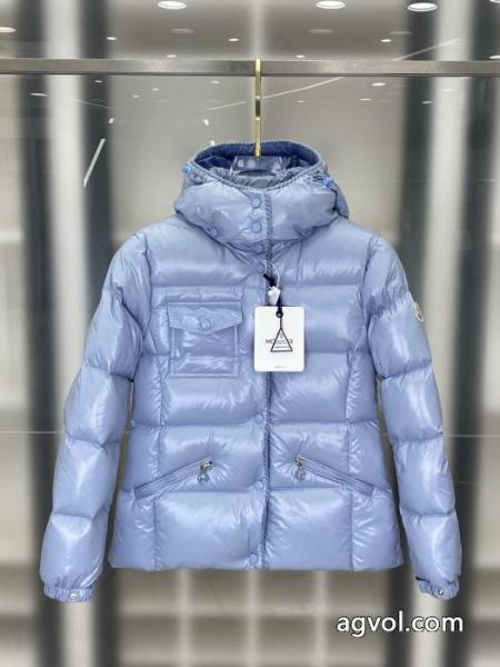 ブランド コピーMONCLERダウンジャケット最高ランク 今年の流行りファション 毎年大人気商品 3