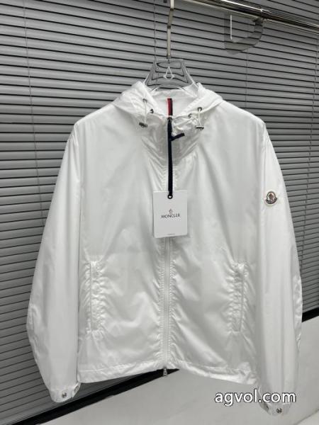 ジャケットコピー ブランド 通販大特価! 愛用率高い 人気の高いモンクレール. 1