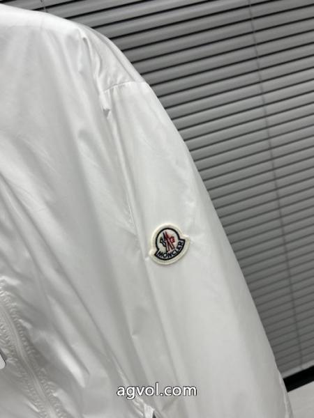 ジャケットコピー ブランド 通販大特価! 愛用率高い 人気の高いモンクレール. 4