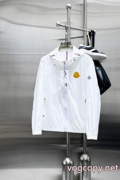 ブランド コピー 品MONCLERジャケット素敵なスタイルで冬の定番 個性的 HOT品質保証 4