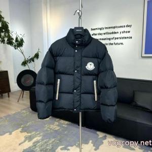 通販 ブランドMONCLER今すぐ欲しい 2026人気お買い得アイテム 爆発的人気ダウンジャケット