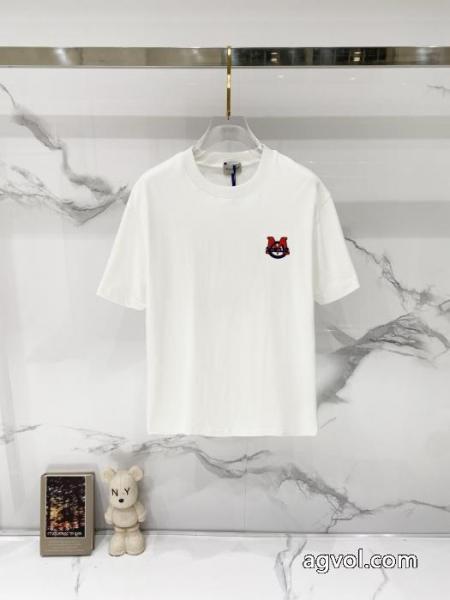 超HOT新品商品 秋冬のトレンドアイテム 2026一番最高人気Tシャツブランド コピー s 級MONCLER 5 