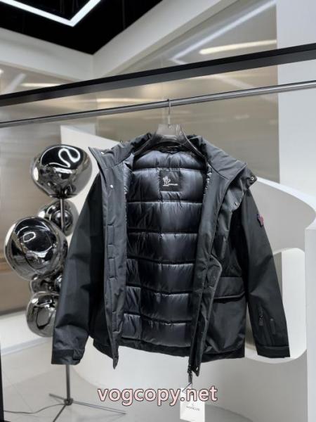 ブランド アクセサリー 激安MONCLER新作入荷定番 おしゃれな人気 格安新作ダウンジャケット 4