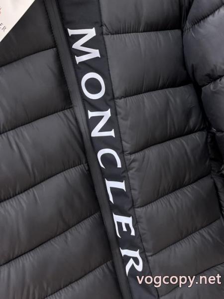 ブランド アクセサリー 激安MONCLER幅広いシーン 圧倒的な高級感 クール印象ダウンジャケット 2