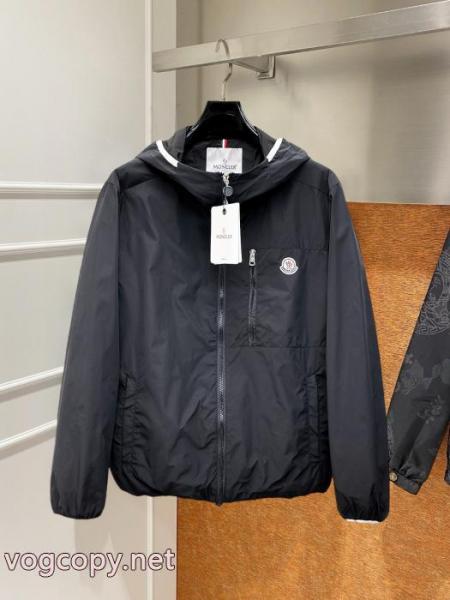 冬らしい品格が漂う 雑誌掲載 追跡ありMONCLERジャケットブランド コピー 通販 3