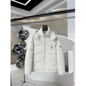 MONCLER数量限定得価 好感度アップ 圧倒的人気アイテムダウンジャケットスーパー コピー 通販