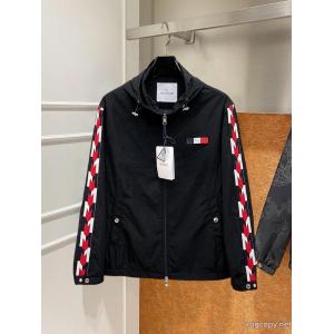 ジャケットスーパー コピー 安心 MONCLER新価格で登場 超レア  耐久性に優れ
