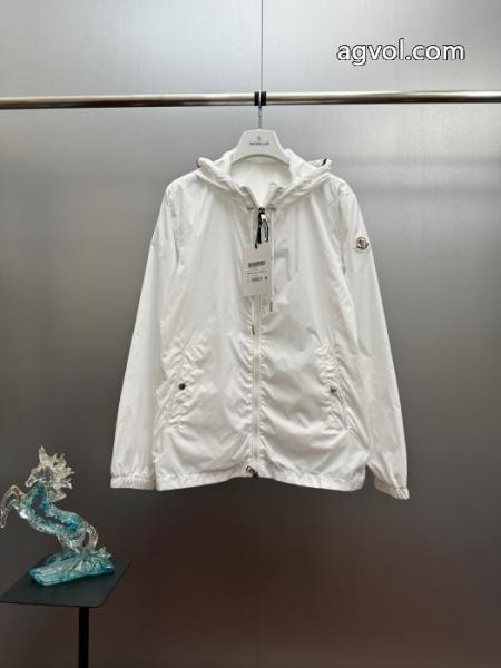 MONCLERジャケット人気新商品 SALE! 品質保証安いブランド 偽物 激安 通販 1