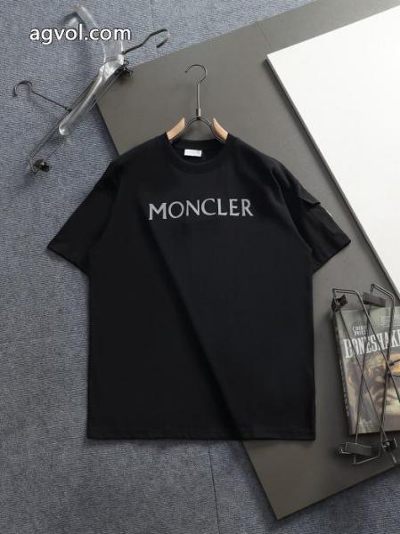 ブランド 激安大胆なカジュアルダウン 2026年人気商品 世界に一つだけ!MONCLER半袖Tシャツ 5
