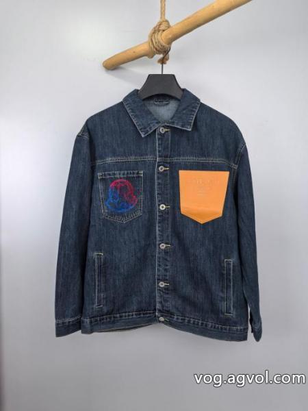 MONCLER予約完売品 激安セール 旬の気分を絶妙にコートコピー 商品 販売 0