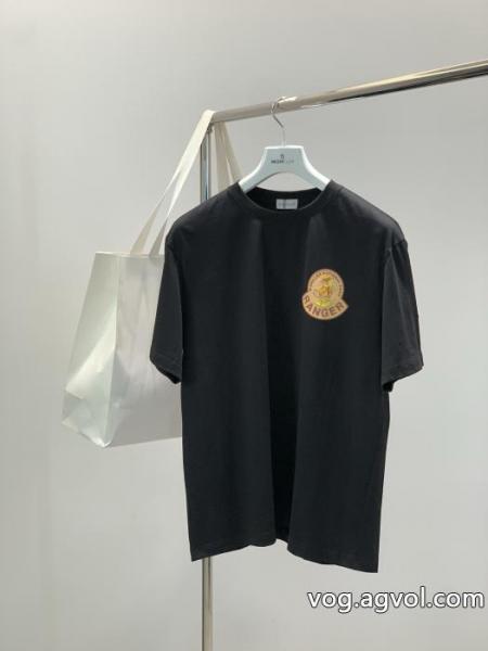 MONCLERコピー ブランドクリスマスコフレ2026 新作セール価格で 新作限定セールシャツ.. 0 