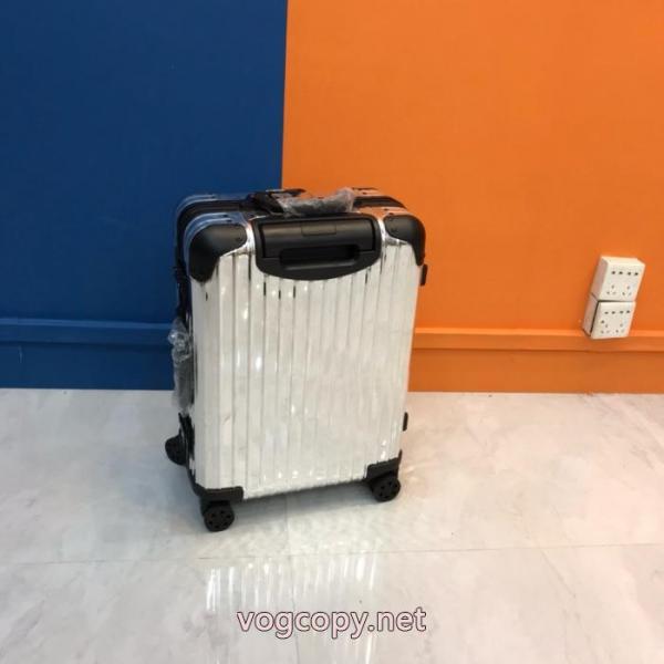バッグ偽 ブランド 通販遂に再入荷 使い勝手のいい 入手困難MONCLER.. 5