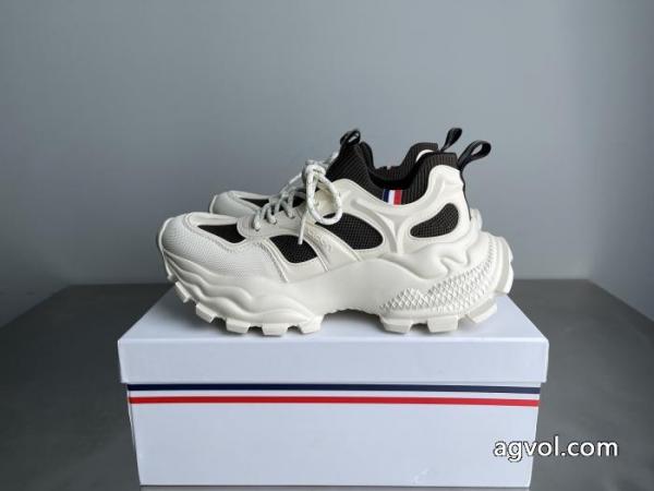 肌热い季節に欠かせない 確保済安い 最新 話題沸騰中モンクレールブーツブランド コピー 通販.. 1