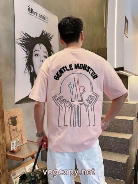 モンクレール偽物 ブランド 激安超人気専門店 26SS2026 雑誌掲載モデル!!半袖Tシャツ 5