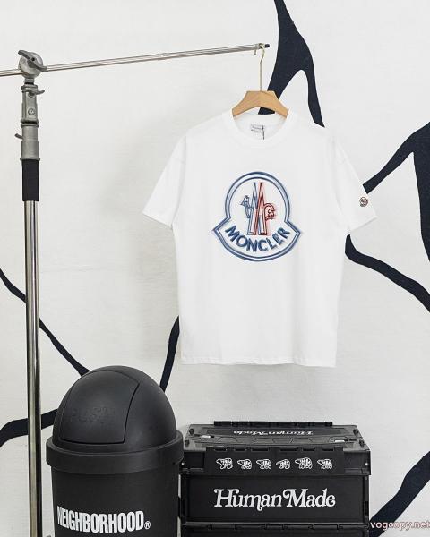 ブランド 激安MONCLER大好評 品質の高い クラシカルな雰囲気半袖Tシャツ 0