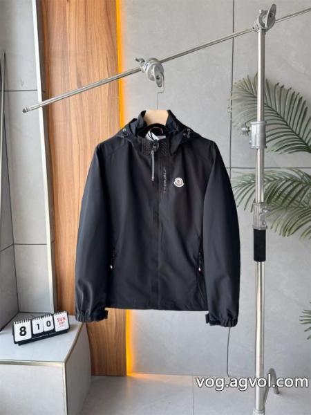 優等品 今、注目なの お洒落に魅せるMONCLERブランド 激安 ジャケット 0
