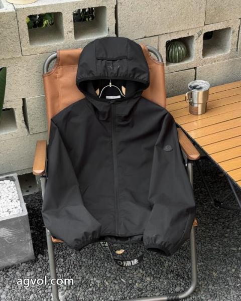 ジャケット機能的なアイテム デザイン性の高い 超大特価ブランド コピー 優良店MONCLER 5