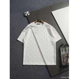 半袖Tシャツ上品で美シルエット 新作限定セール 究極の美しさLOUIS VUITTON 2026スーパーコピー