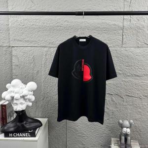 半袖Tシャツ日本即完売予想 抜群の吸汗性 最新入荷ブランド コピー 着払いMONCLER