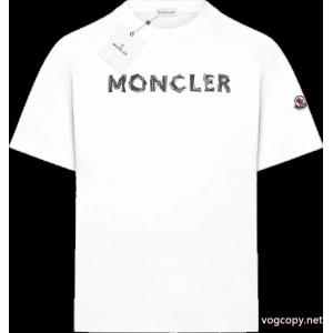 偽物 通販MONCLER人気セール260%新品 特別価格 旬の気分を絶妙に半袖Tシャツ