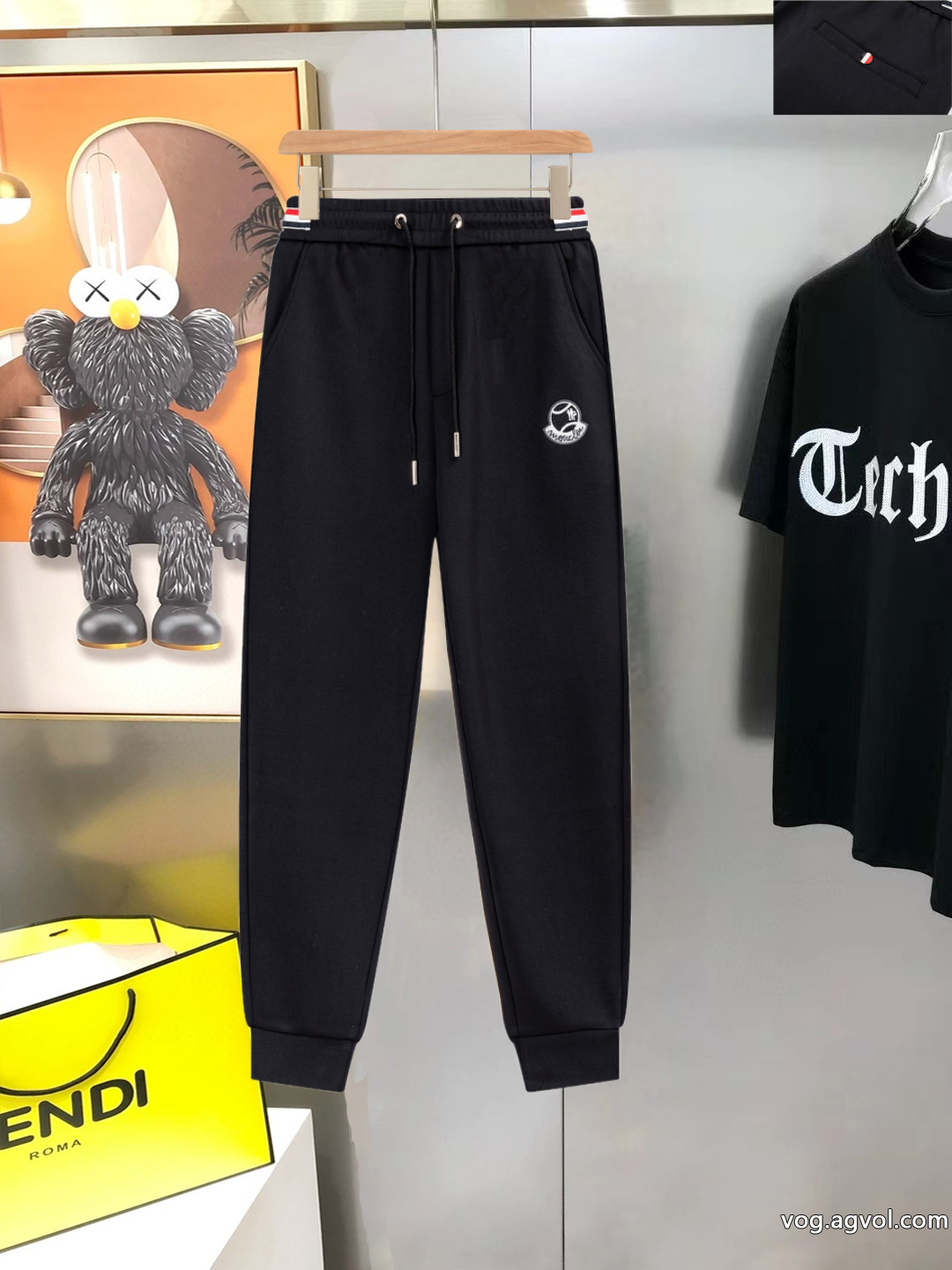 2026新入荷 最新大人気 好評品MONCLERスラックスコピー ブランド 0 