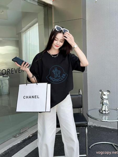 MONCLERコピー ブランド半袖TシャツSALE年末年始限定 今年も人気 流行フォルム 0 