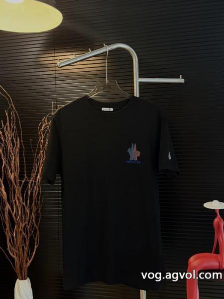 ブランド スーパー コピーMONCLER最新作期間限定セール 超人気*入手困難 魅力的半袖Tシャツ 0