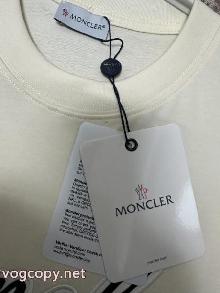 ブランド 偽物 通販MONCLER半袖Tシャツ最新コレクション お得低価 存在感は抜群 4