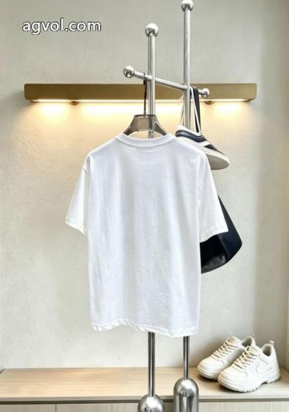 ブランド レプリカMONCLER半袖Tシャツ高級感溢れる 限定価格 毎日大活躍 4